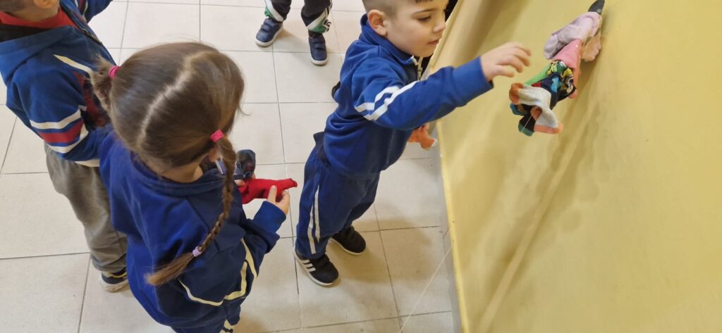 Giornata dei Calzini Spaiati Montalcini Calzini Spaiati3 1024x473